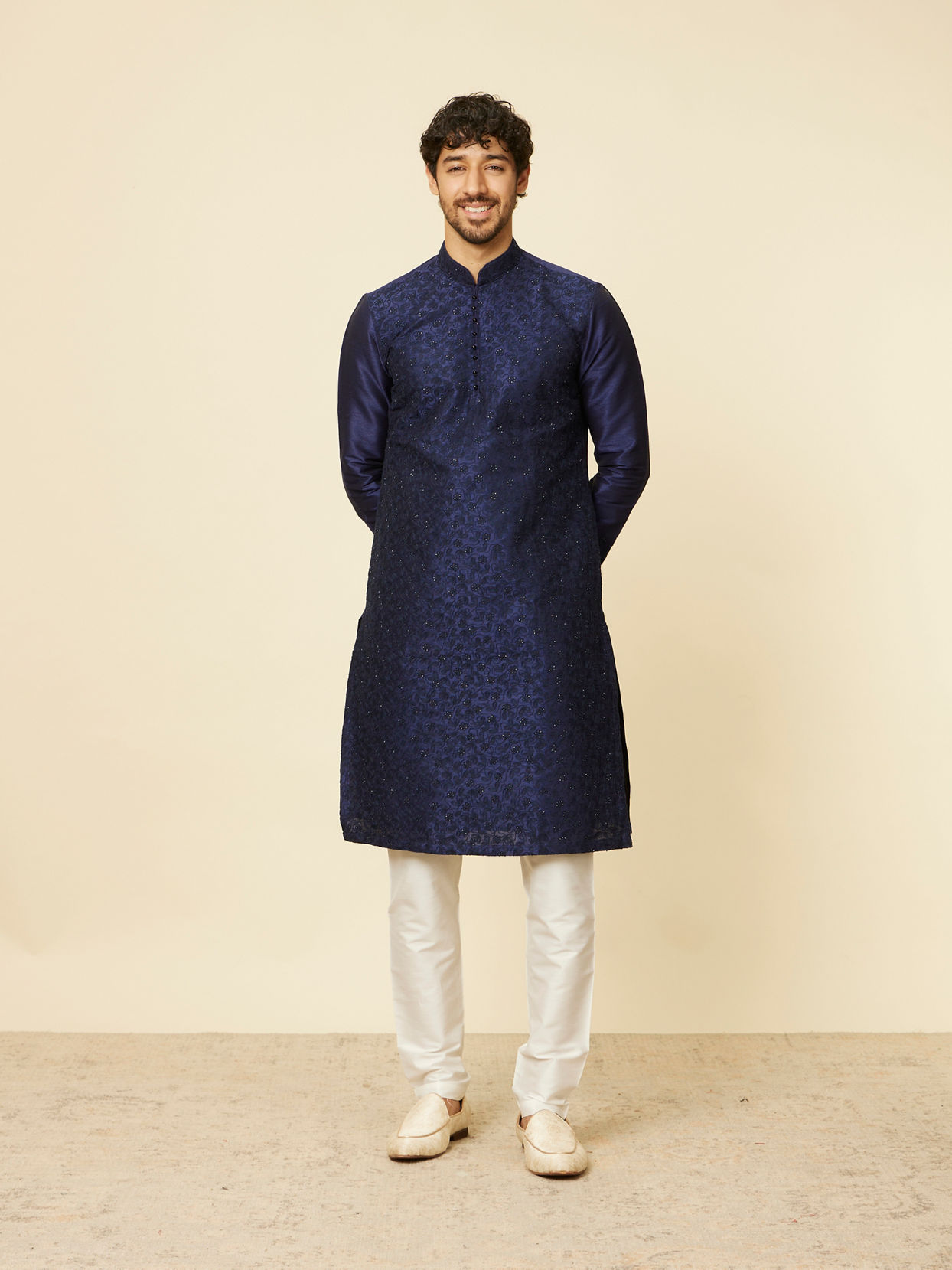 alt message - Manyavar Men Dark Blue Sequined Embroidered Bel Buti Patterned Kurta Set image number 2